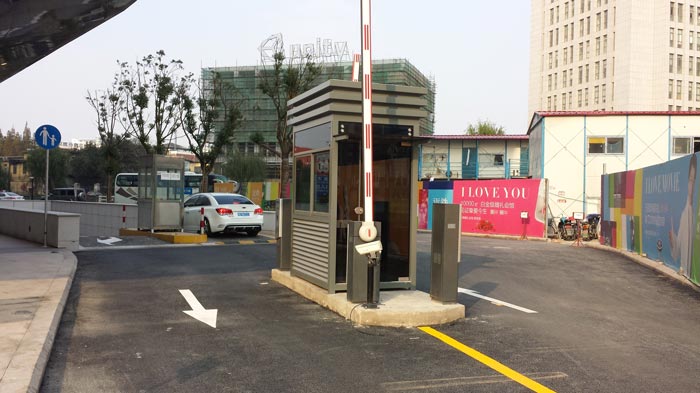 近铁城市广场地库二
